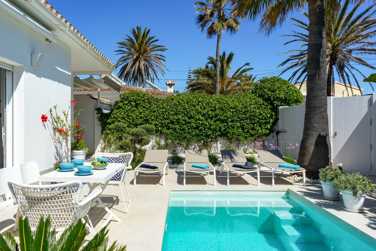 ffb57cd2-e5ca-459e-84f6-2da61e2271e1