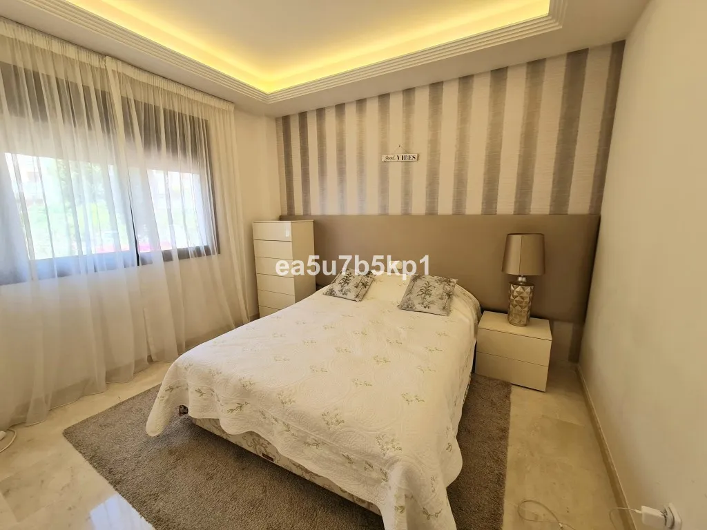 1279c456-4246-46a6-bd41-60f517cbb4ef