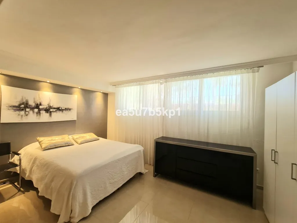 85d2ea6f-b588-422f-b014-9f13713ca75a