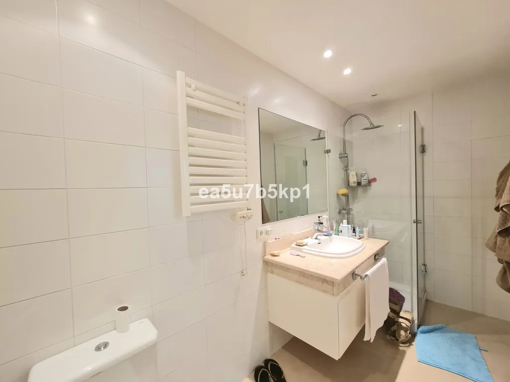 e0ed24fa-04d3-4e4b-b1ba-e7a3f37ac4d3