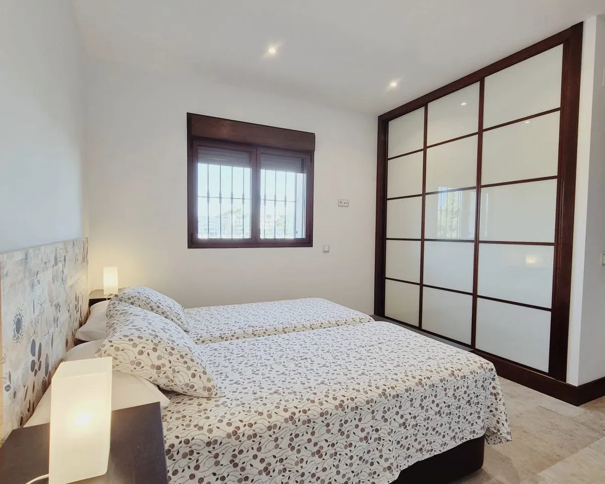 27776702-a98a-4e7e-a5f8-0baea43d001b