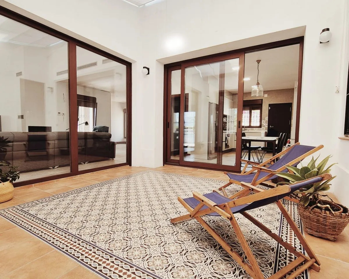 4d938e6d-8f4f-4fa0-b5c5-fa4b2dcb0849