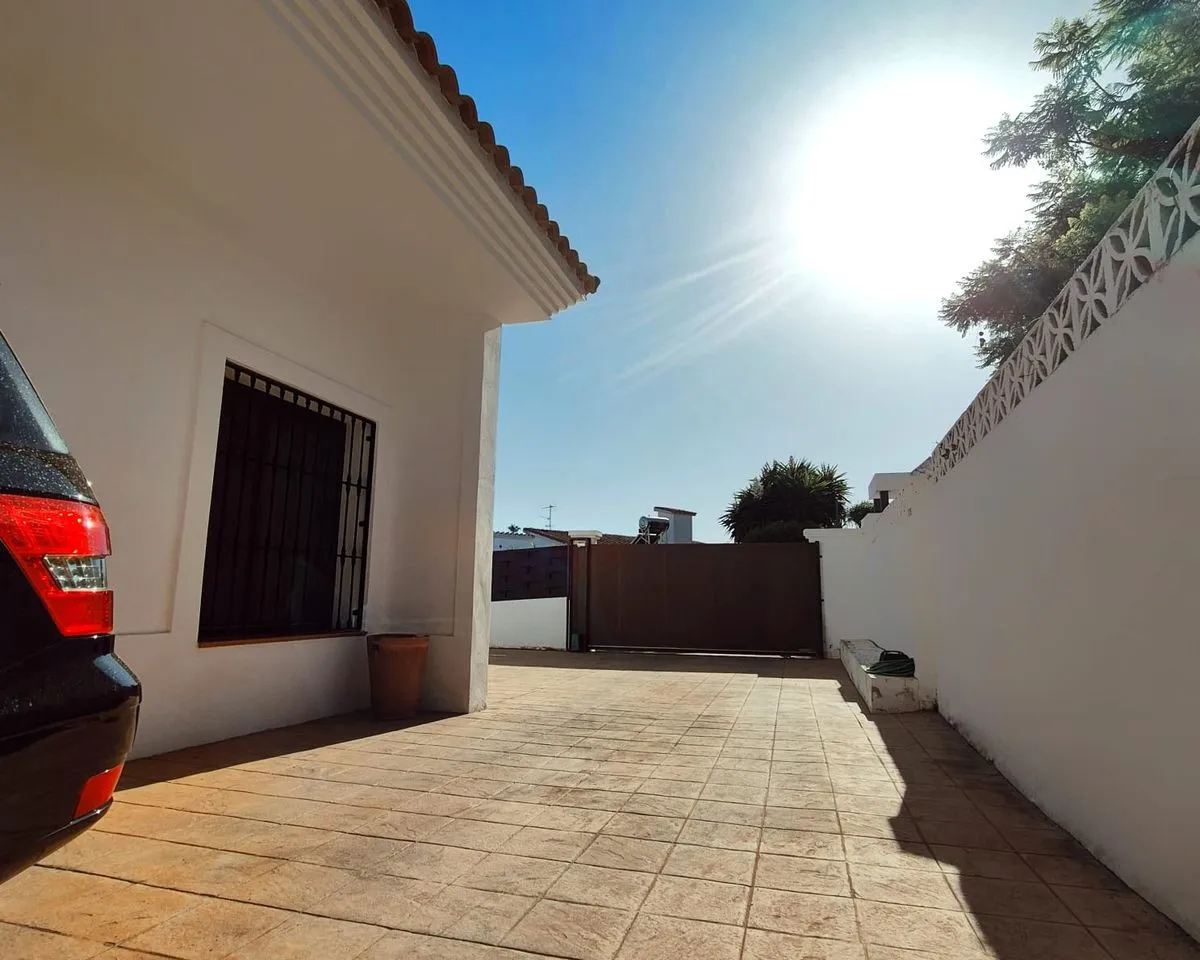 69410813-55c9-4285-b126-86f2d5386207