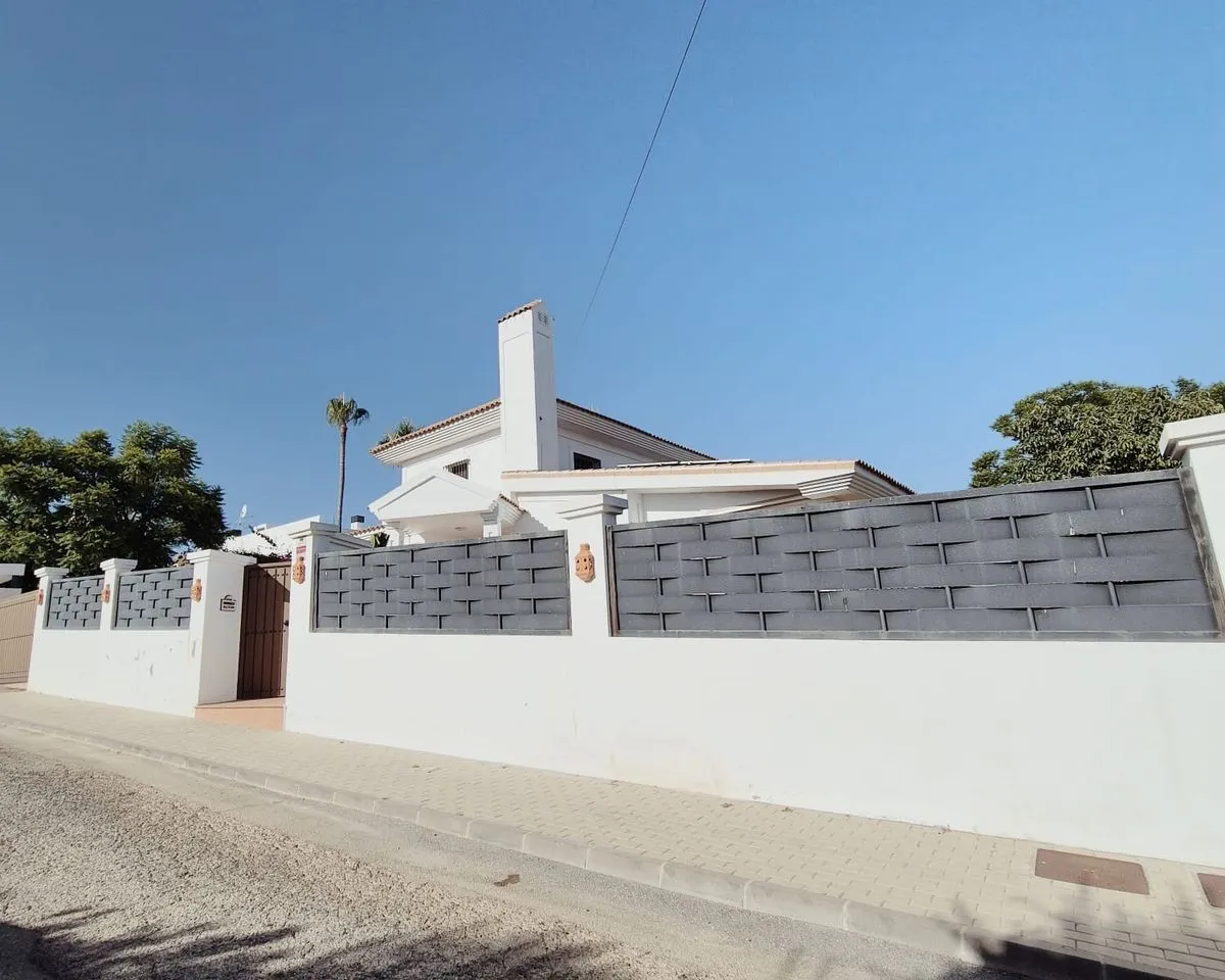 83ea1d3f-9ca1-49b0-9e07-0521eb5f55de