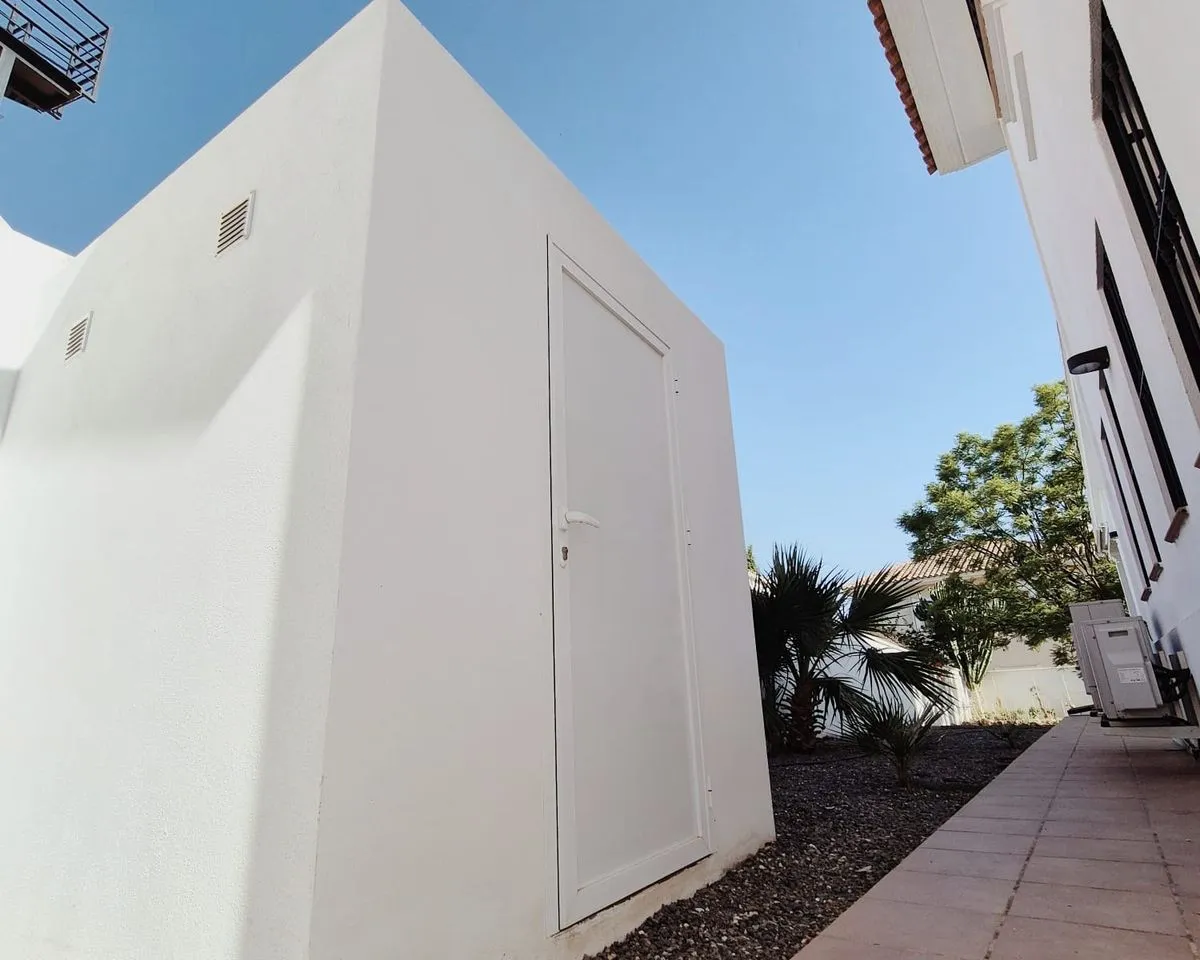 f8cd795c-c204-4ed8-b0e1-5b9df3b60a54