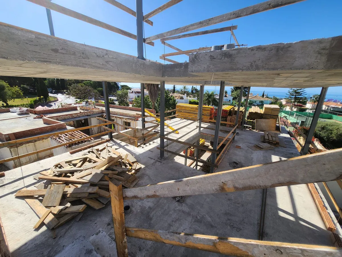 c74e3748-ea6e-481d-91f3-23da794bed54