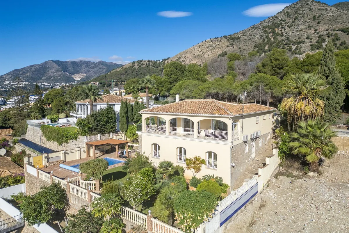 234b0d7f-f49d-4933-a395-b3ce5565c05a