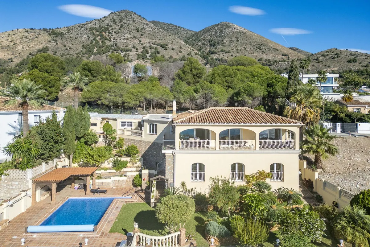 3cd88eff-dff2-4387-bd69-b08299d915ba