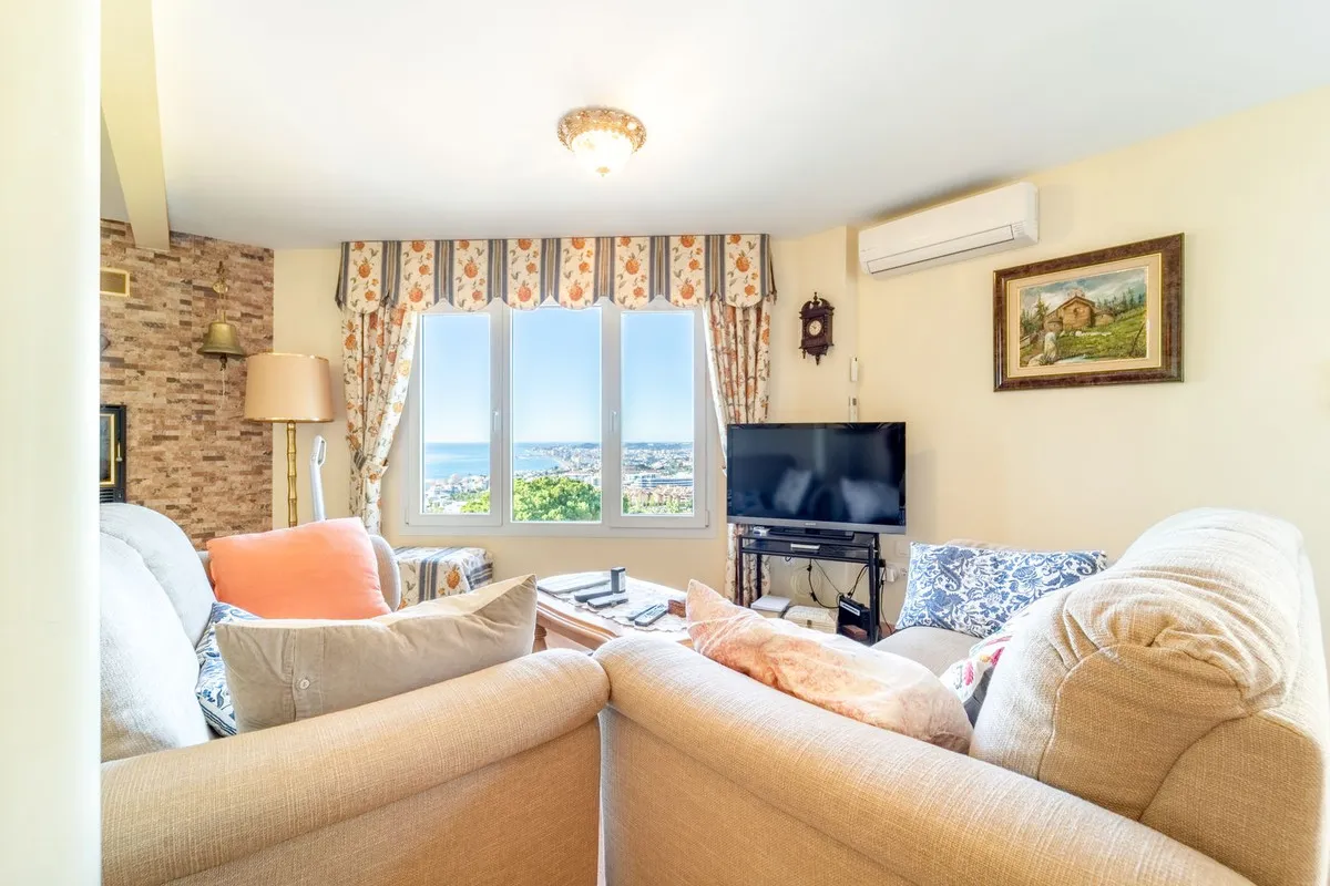 4c067d36-8b10-4e75-aee0-9c7ed1bcaa26