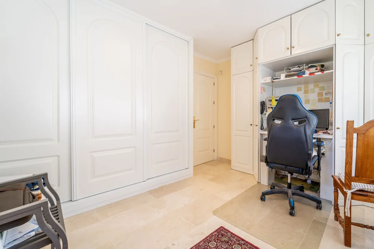 526d5f62-5eac-4ac4-89a2-07e6c9467276