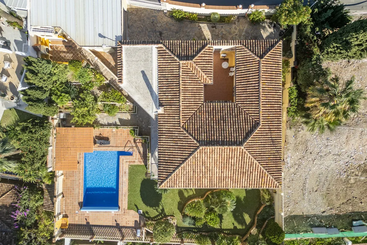 a7061e5d-bd81-4df6-ab9a-1b441d869647