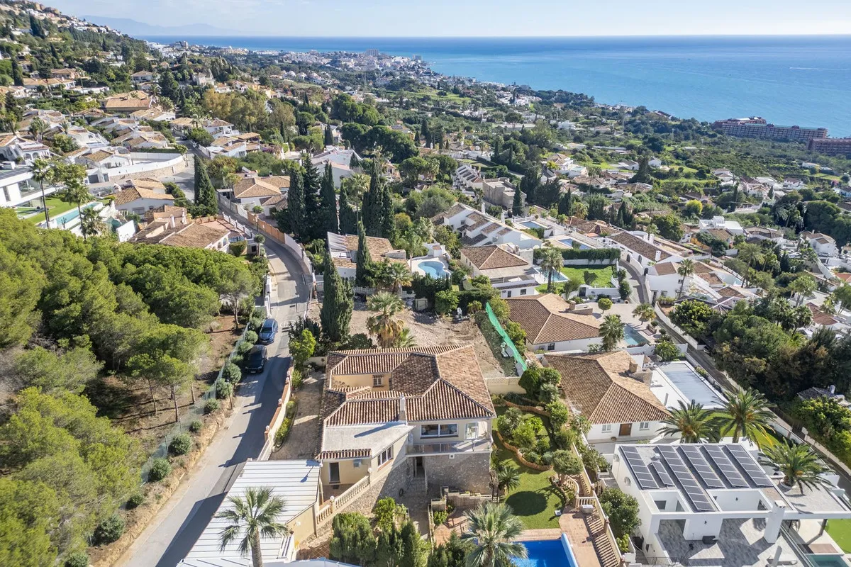 c9ac8305-8f10-4c15-9186-ccc15880521e