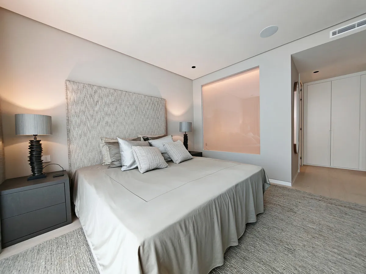 09a43b76-de78-49c2-9034-452a64b05dc3