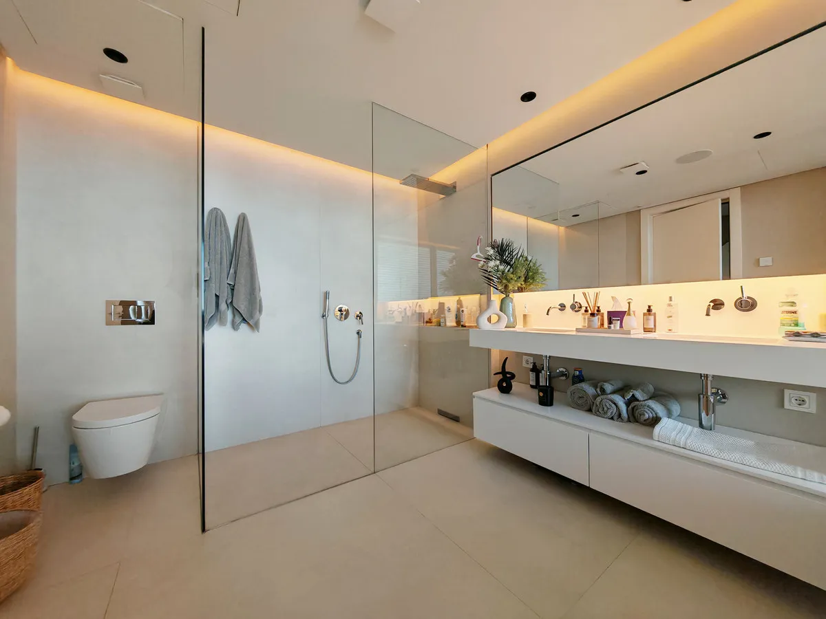 2fdaa383-b8c7-46a4-8c7f-8cd328259e80