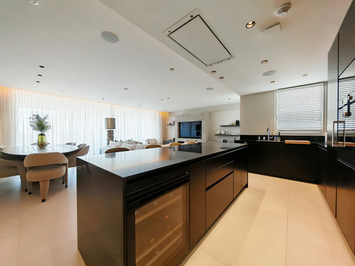 66f2b877-5ba3-44d4-8c66-76bb09a3ff76