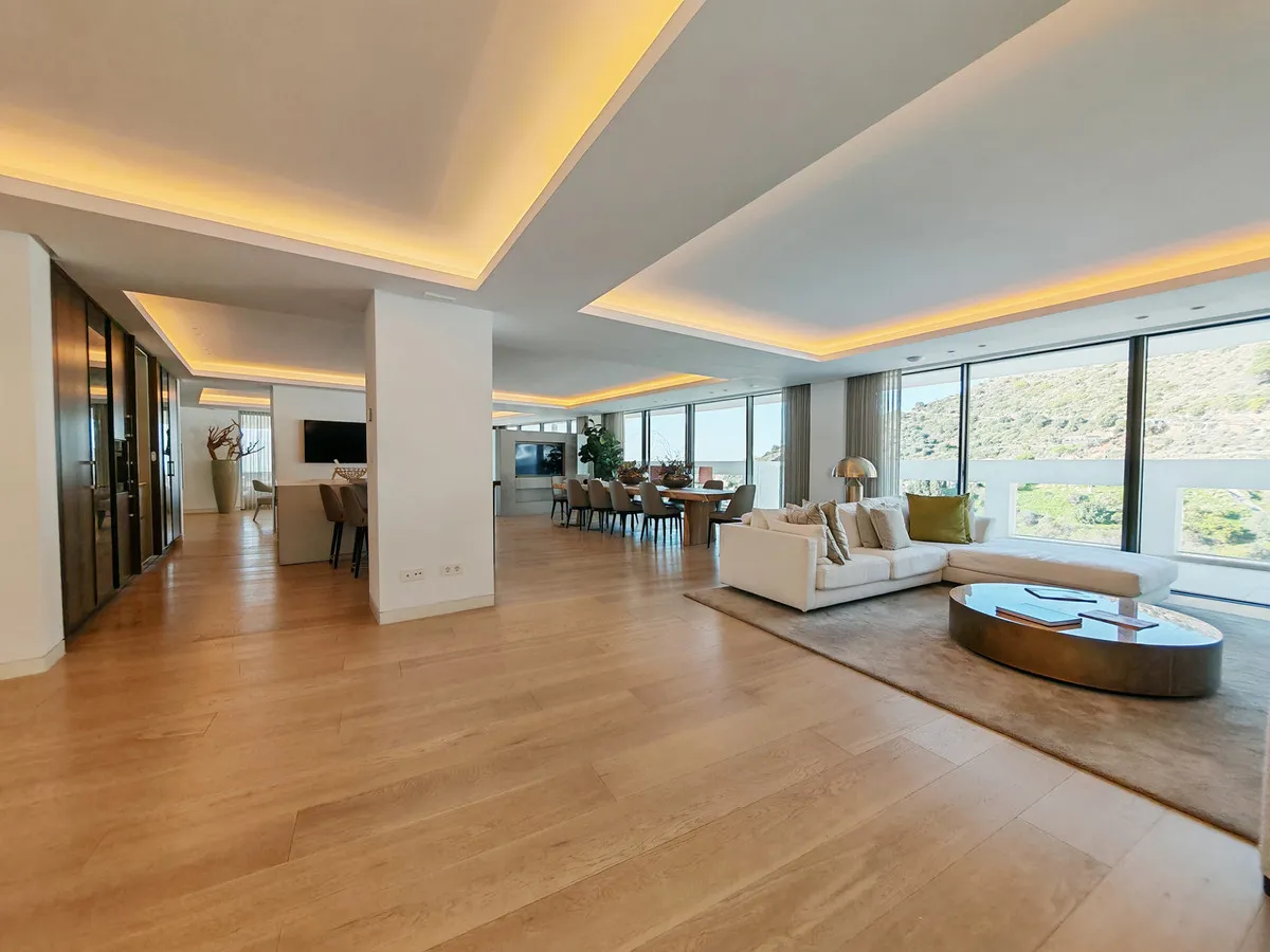 6a6014b0-0105-4f80-9c74-adfa634814a8