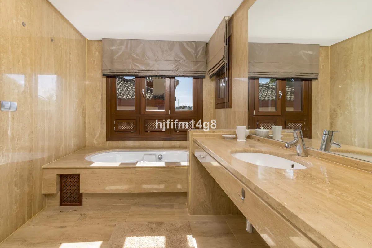 358b735a-1b70-4bc1-93e6-27ff0014060f