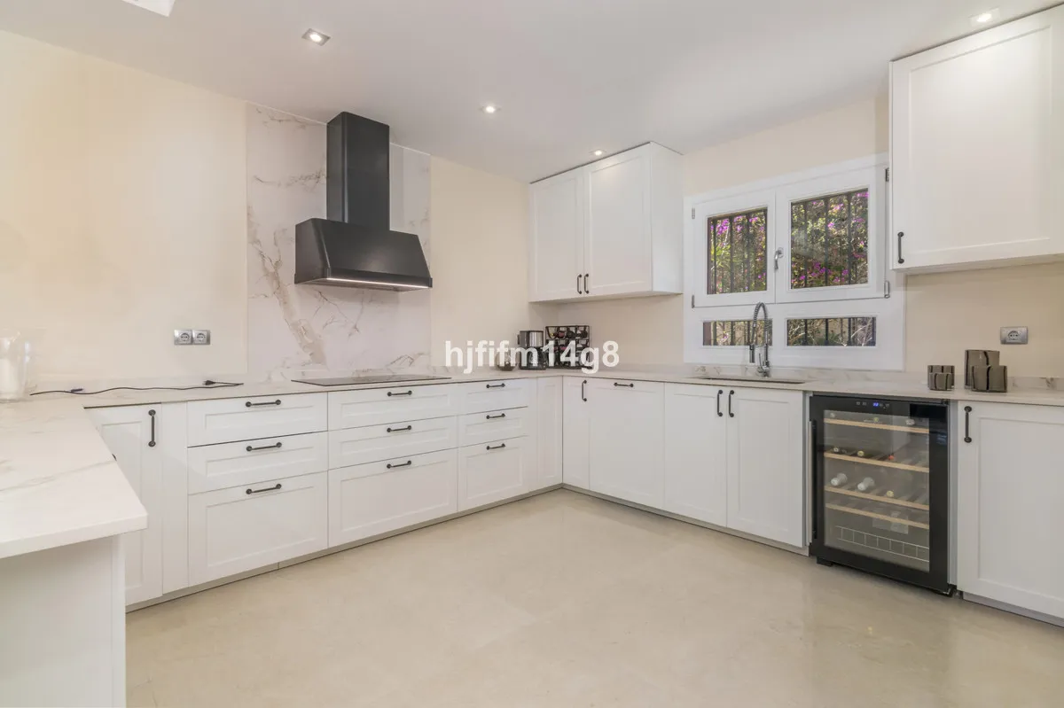 7cd5d3b8-57a7-4689-80d7-5c2210bfbcf0