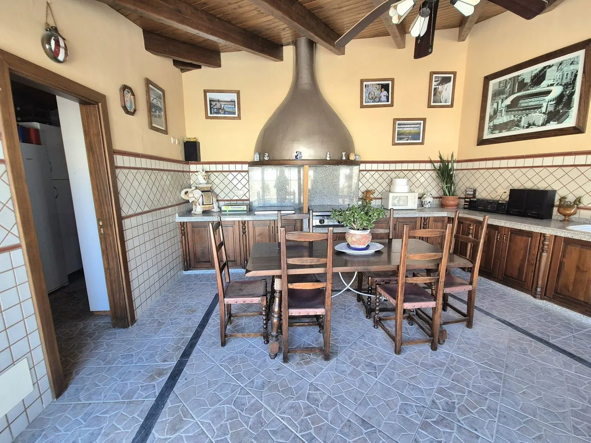 29791243-fc60-48a1-9a25-6cb427d098d9