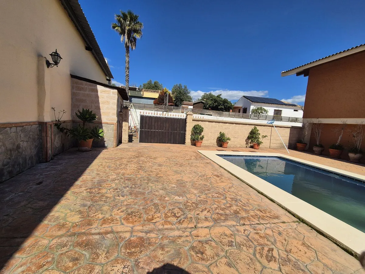 57f0c87b-f122-4f89-b259-df87d77f50da