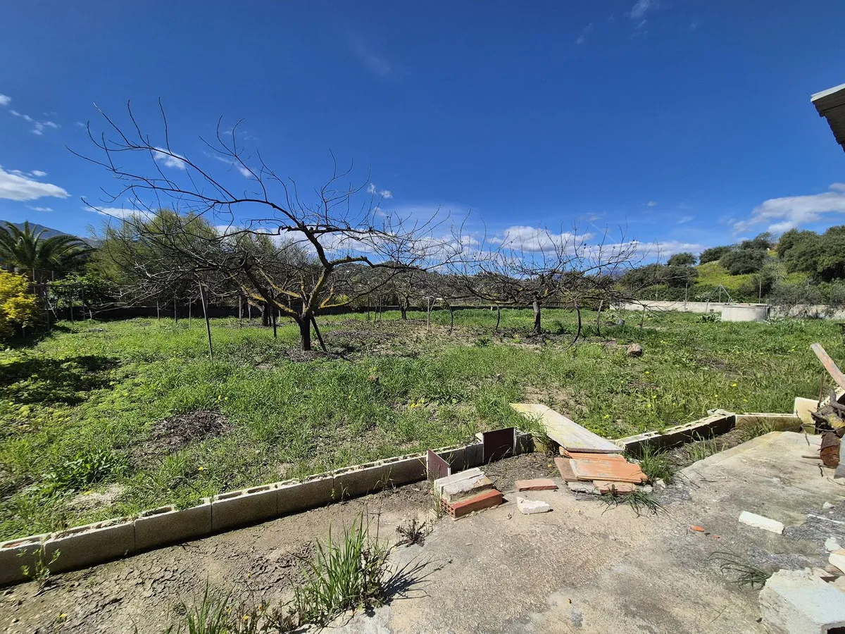 7c70b65e-c4bb-4e78-9bb6-41e0e8907b5c