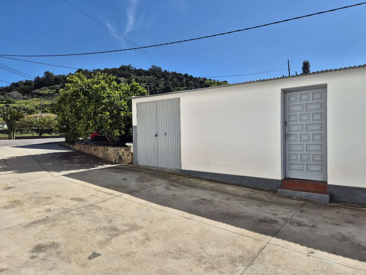 a6404913-368e-4a9c-8725-d32f0a46797f