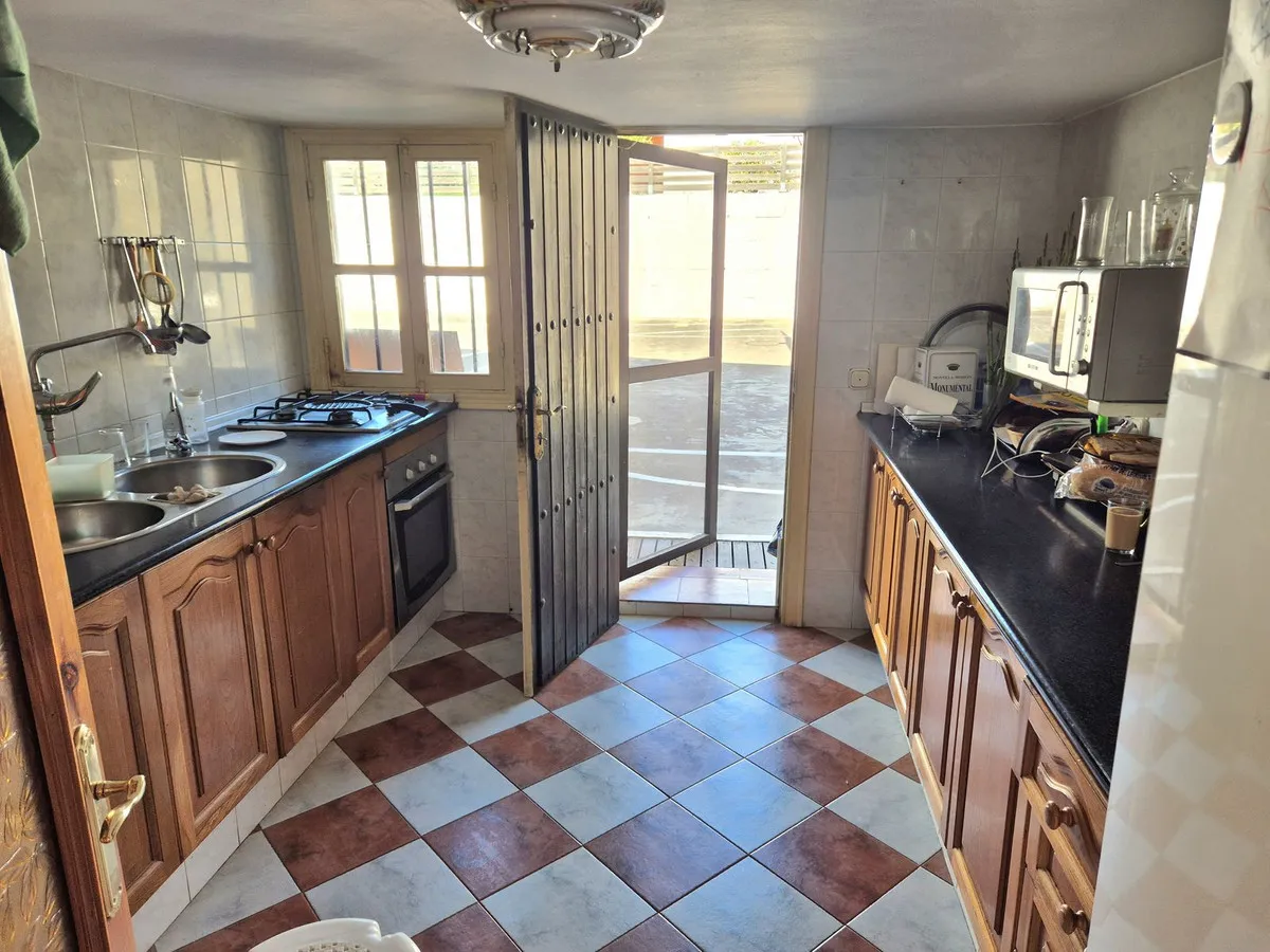 adb7ab47-8980-45b5-aa8c-ad2a3086fb5f