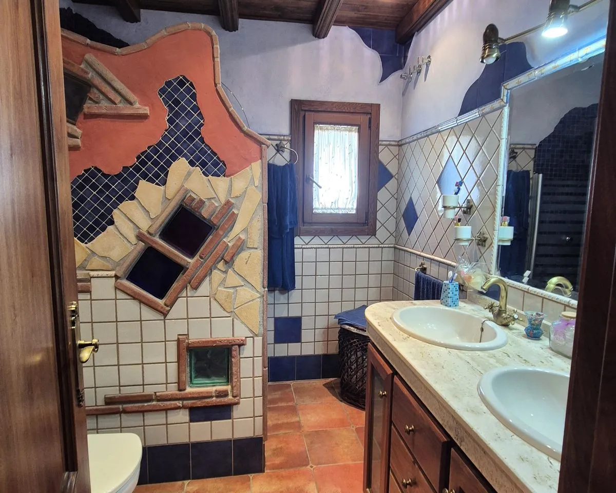 c4123021-1c43-4707-8fc1-4a81820e9698