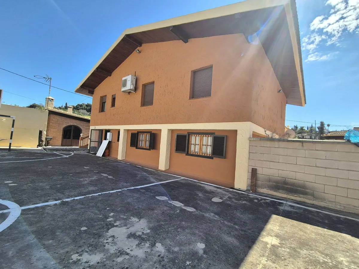 cdffd080-b051-46d1-a511-b58da94500db