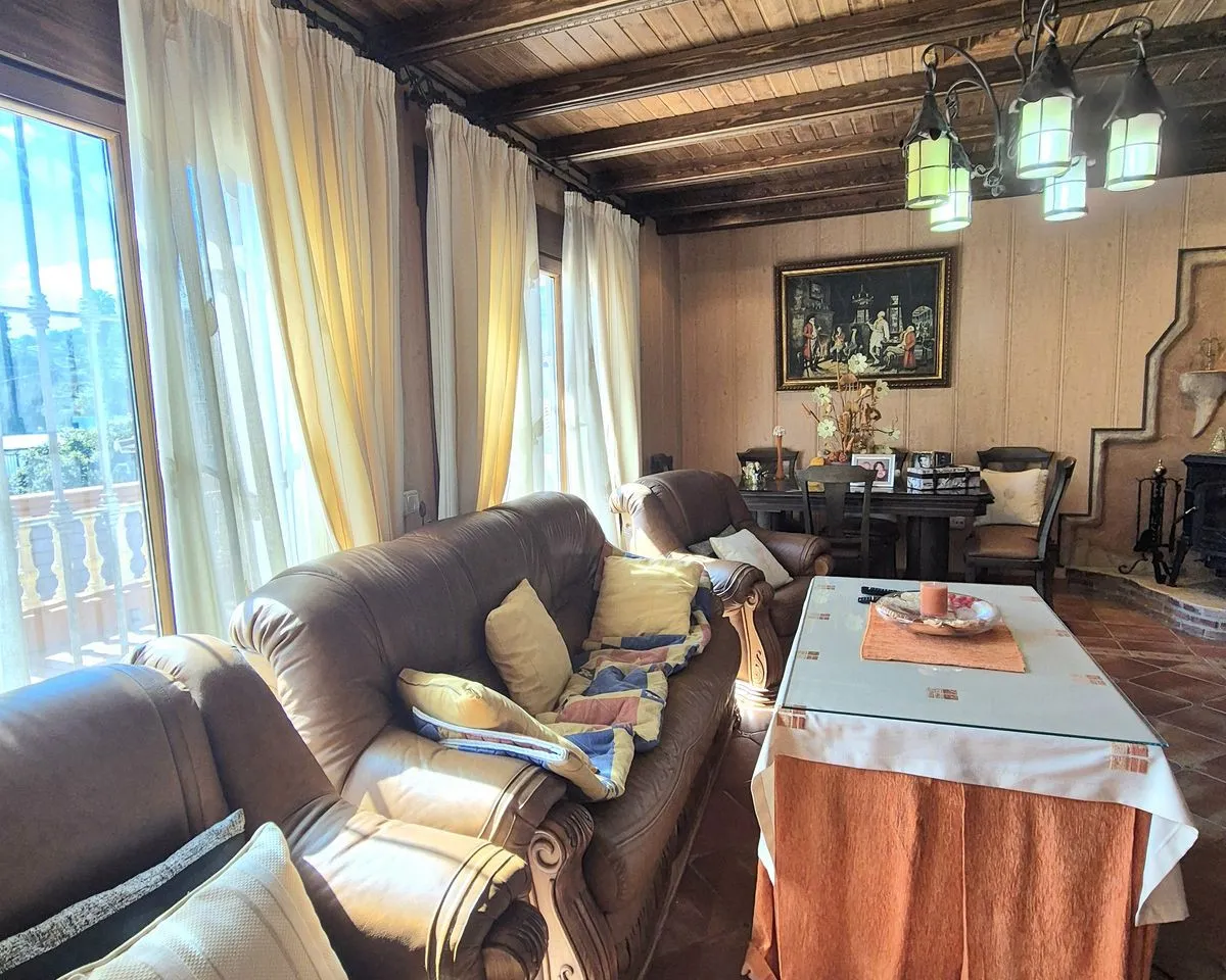 d09afd7e-8f4c-4ca9-8237-c0272b68caa7