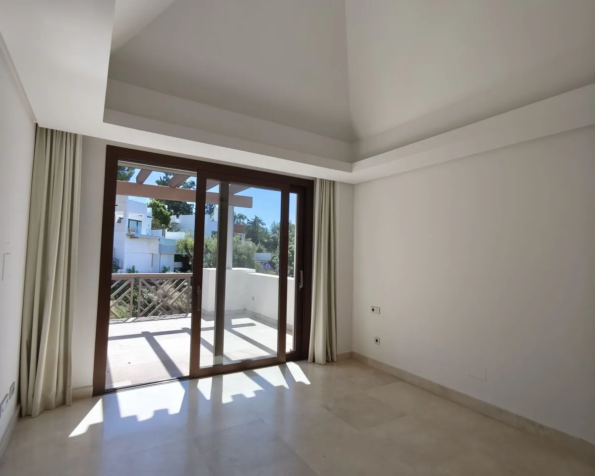 0ec4d36d-7d3b-4da3-b4fd-7a58352d3176