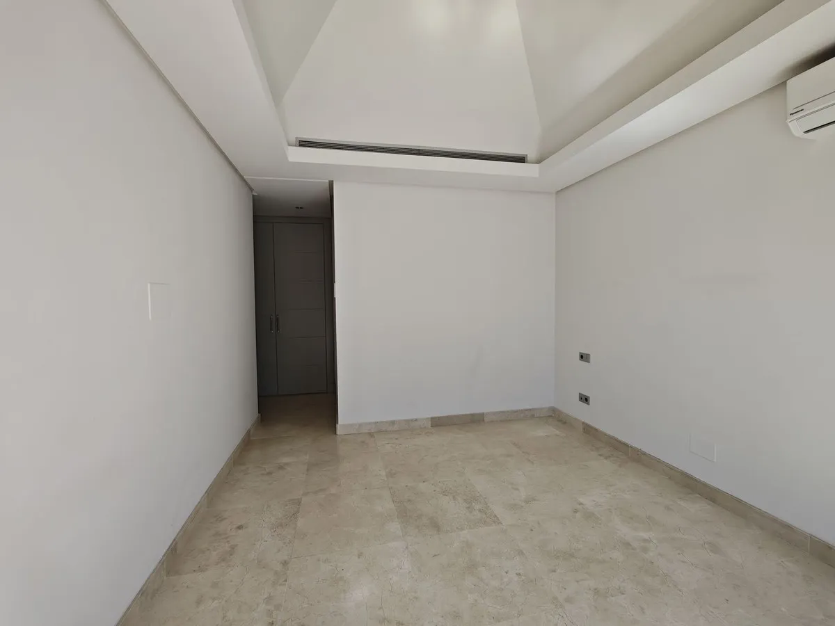 a1736f6e-8b12-43db-8e3f-3ba72a49a6e9