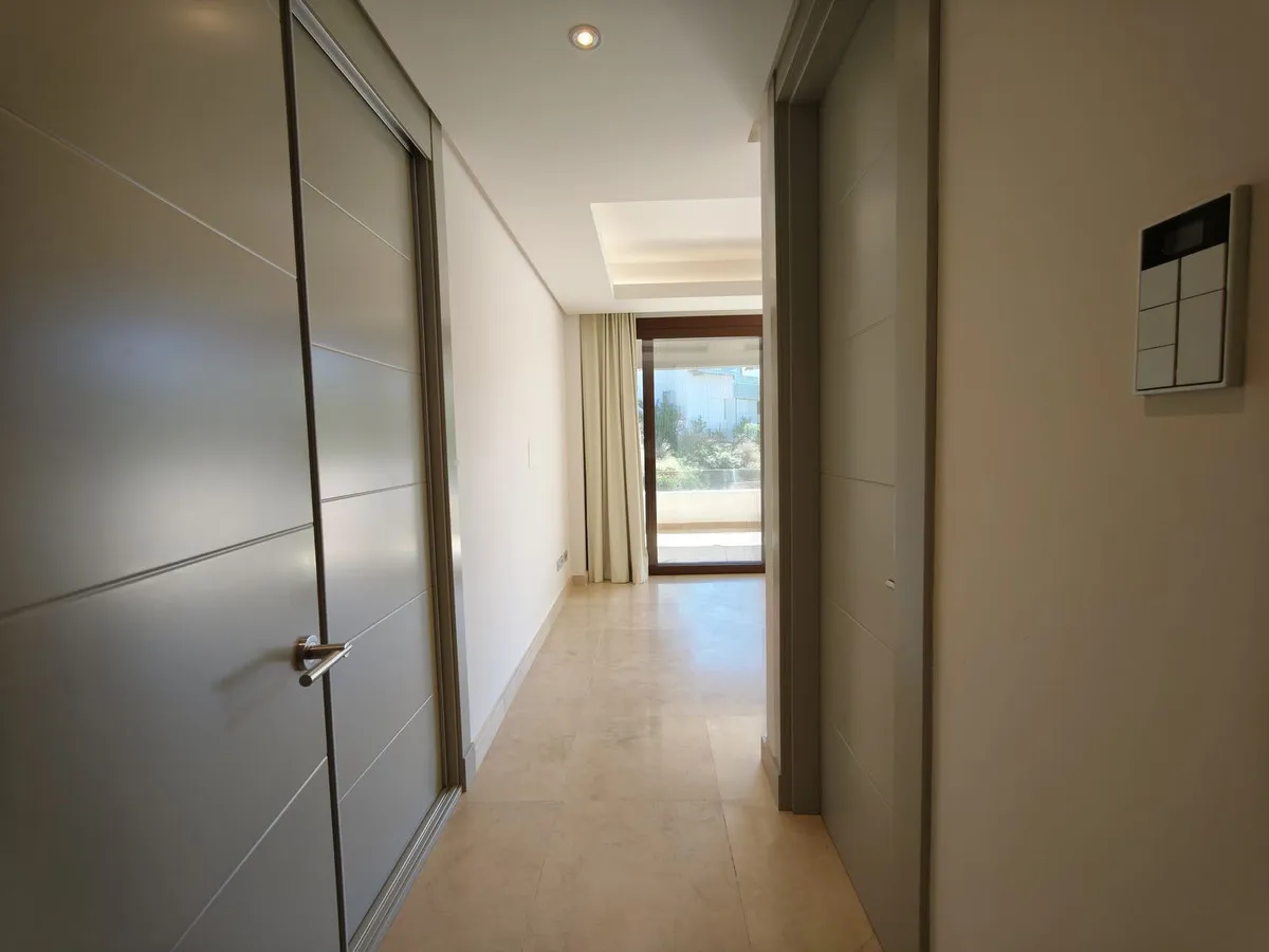 e3e872a2-4048-4b4e-be50-00be53b655a4