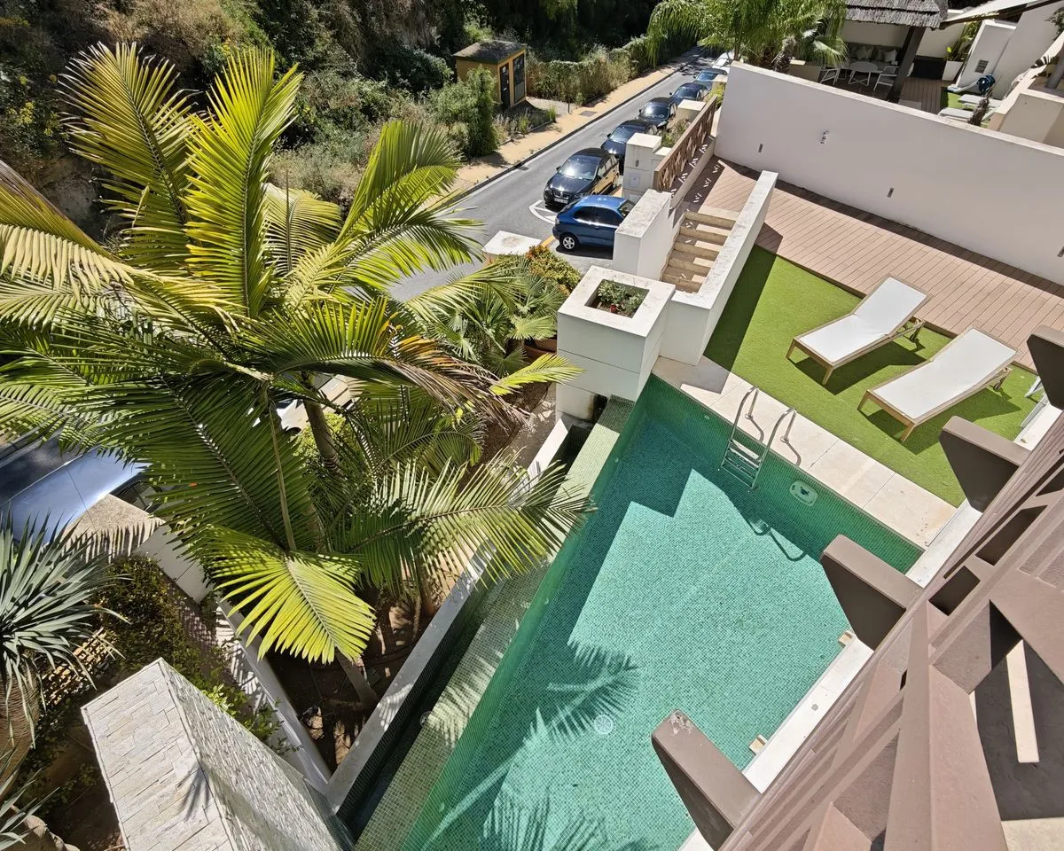 e4330202-9f8d-4f4c-a850-8262b806137a