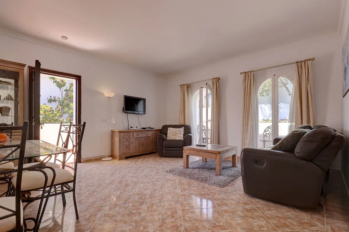 0528da99-46d7-4501-ab8a-30a7772bf1e2