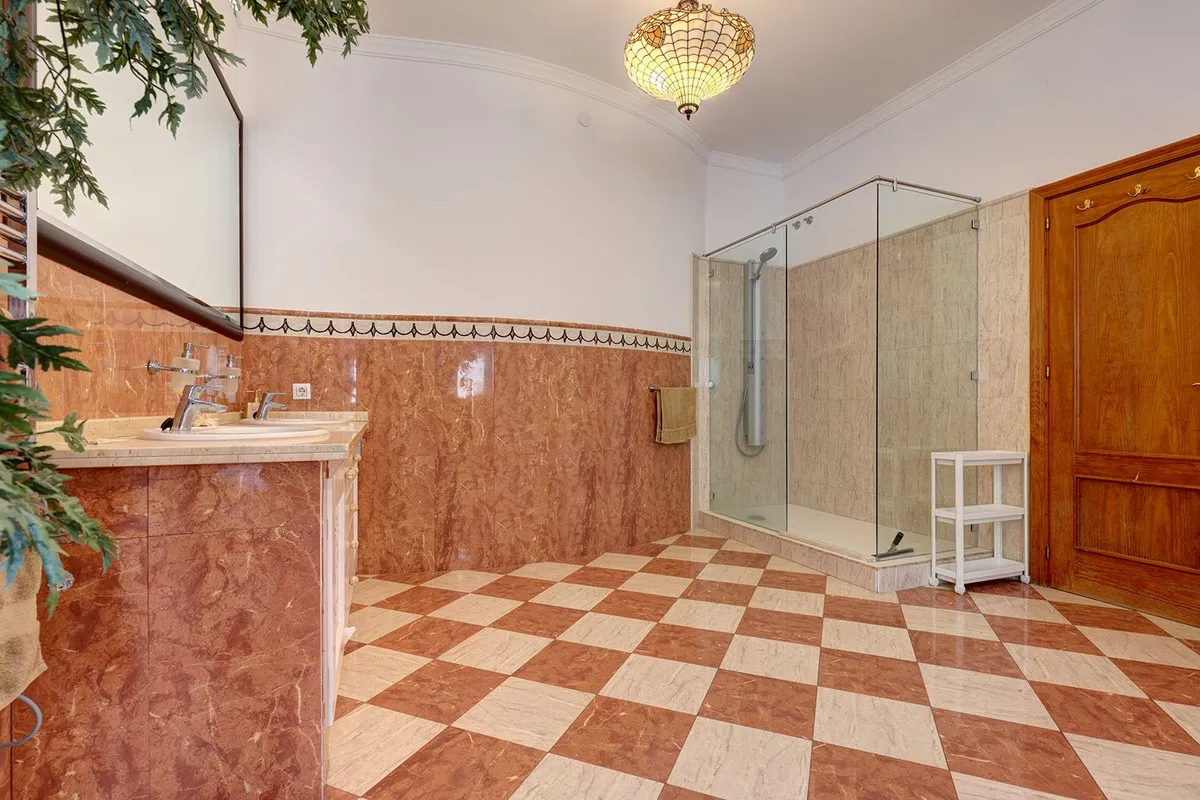 3d777fc2-f0de-4c71-8296-c3c0fa7c0170