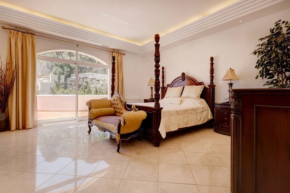 4ba68bad-7baa-4725-9367-07a31af50c96