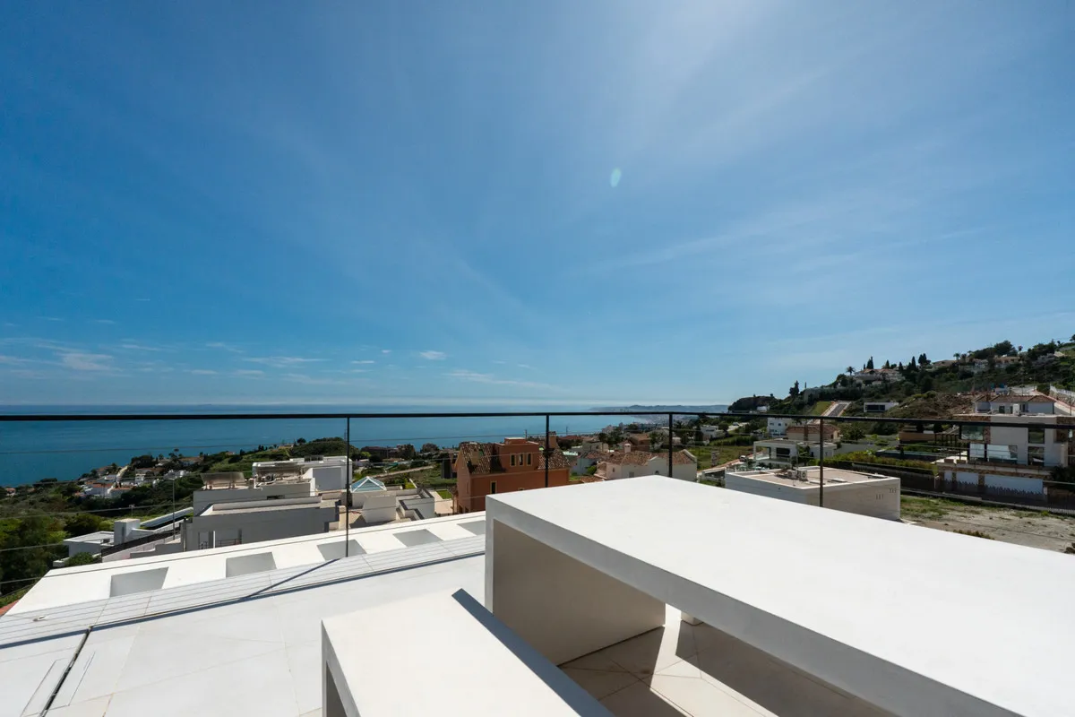 54967de6-15b3-4363-879d-83e9ec21144c