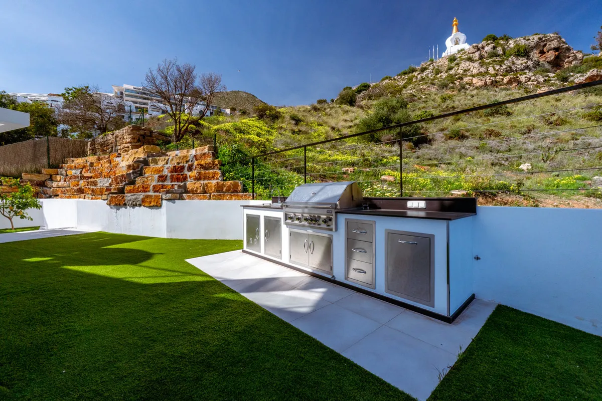 a4b59f49-0bc5-42ac-8a07-26bdedb1b49a