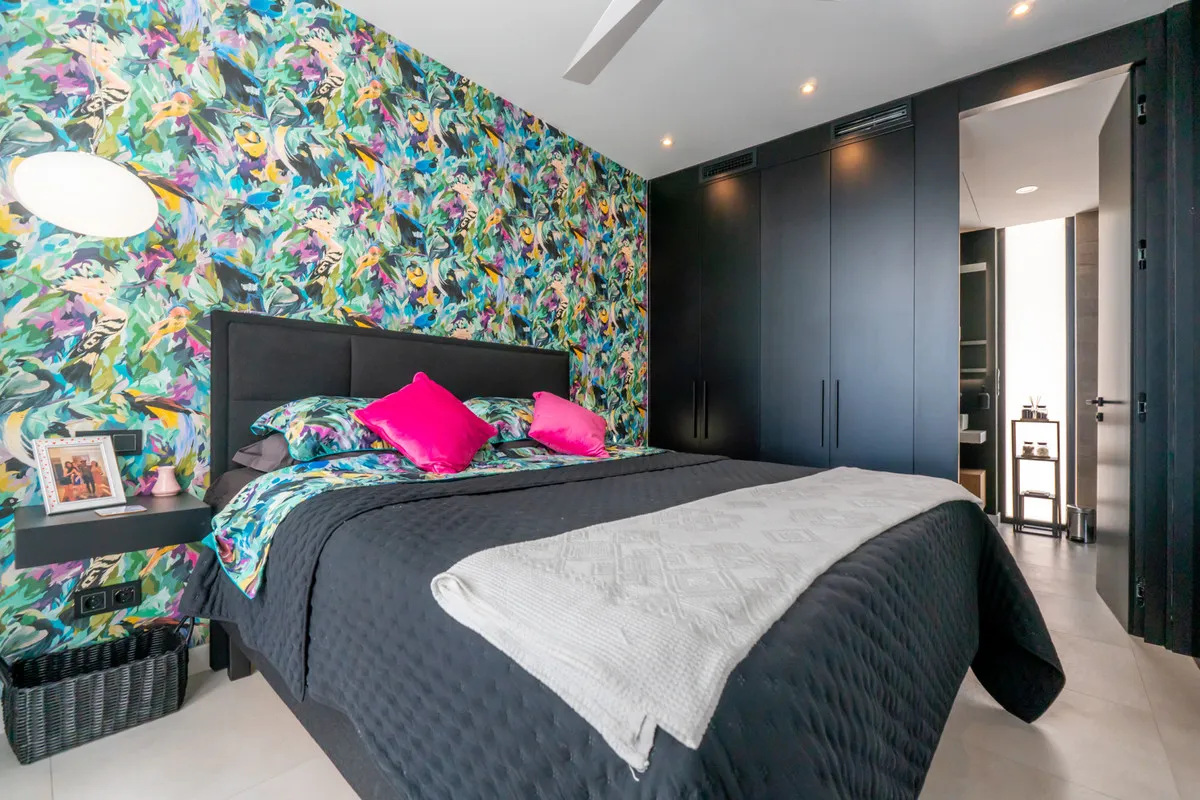 a4e3f1d1-e5ef-4254-9008-52d5f05ed566