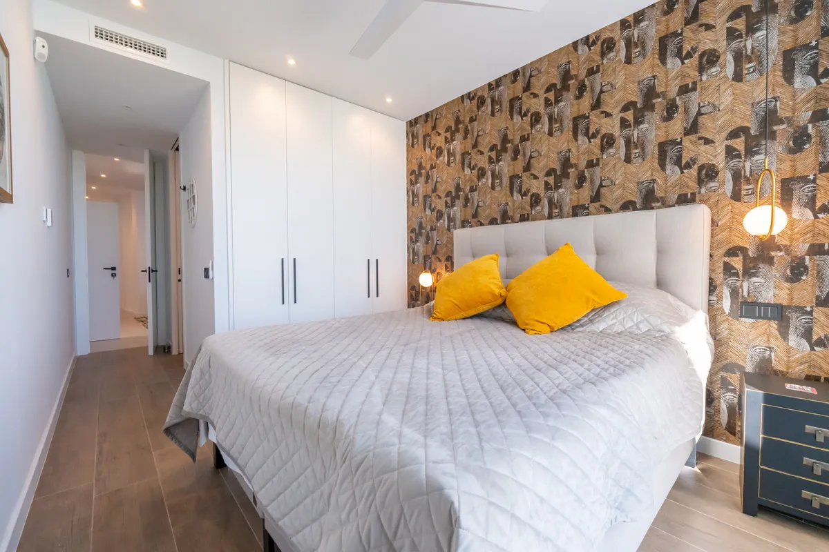 c09174f9-ce9e-429c-bce9-b93d5768a926