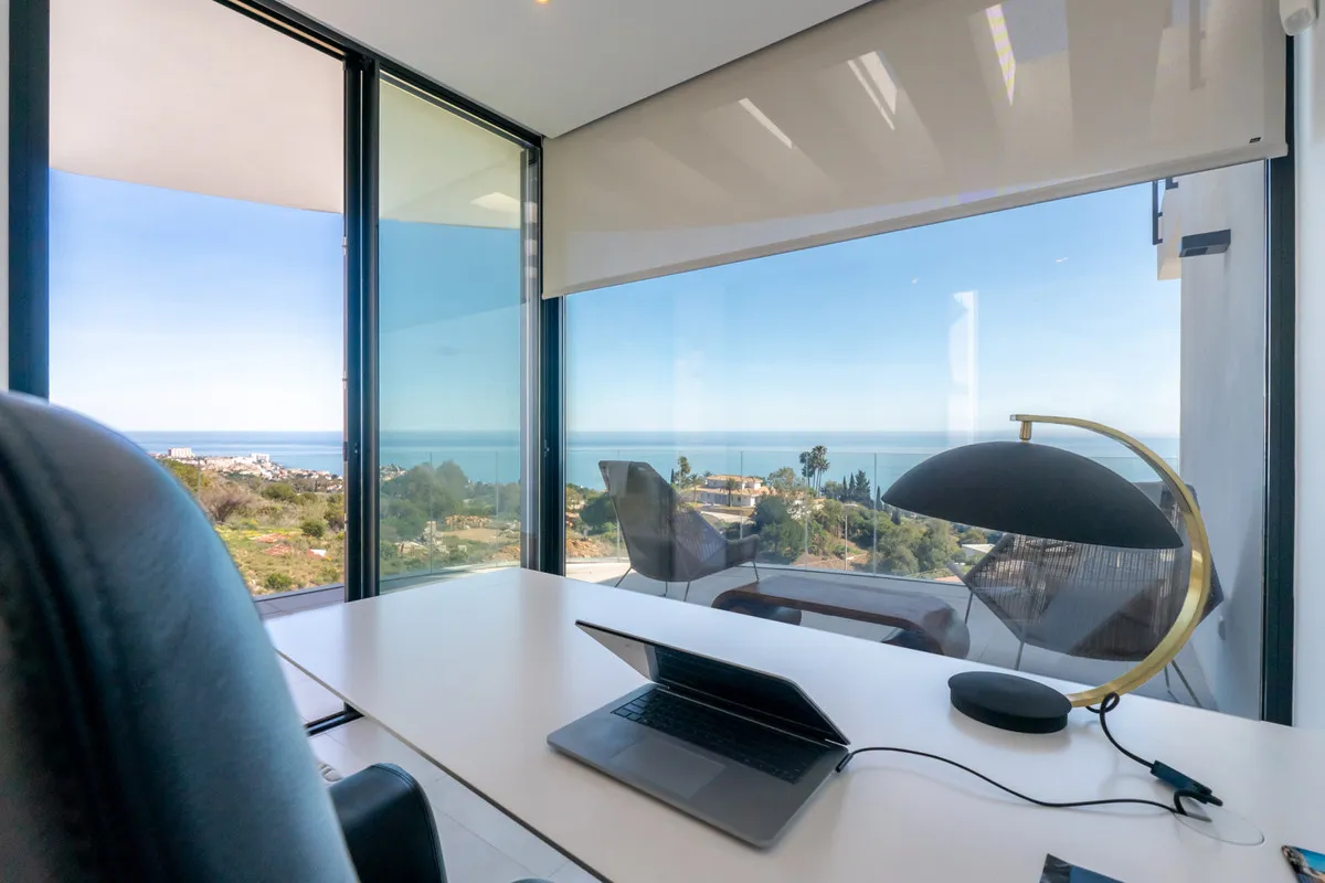 d4a5b0aa-49a5-4dc9-a851-61dca9eb9c7d