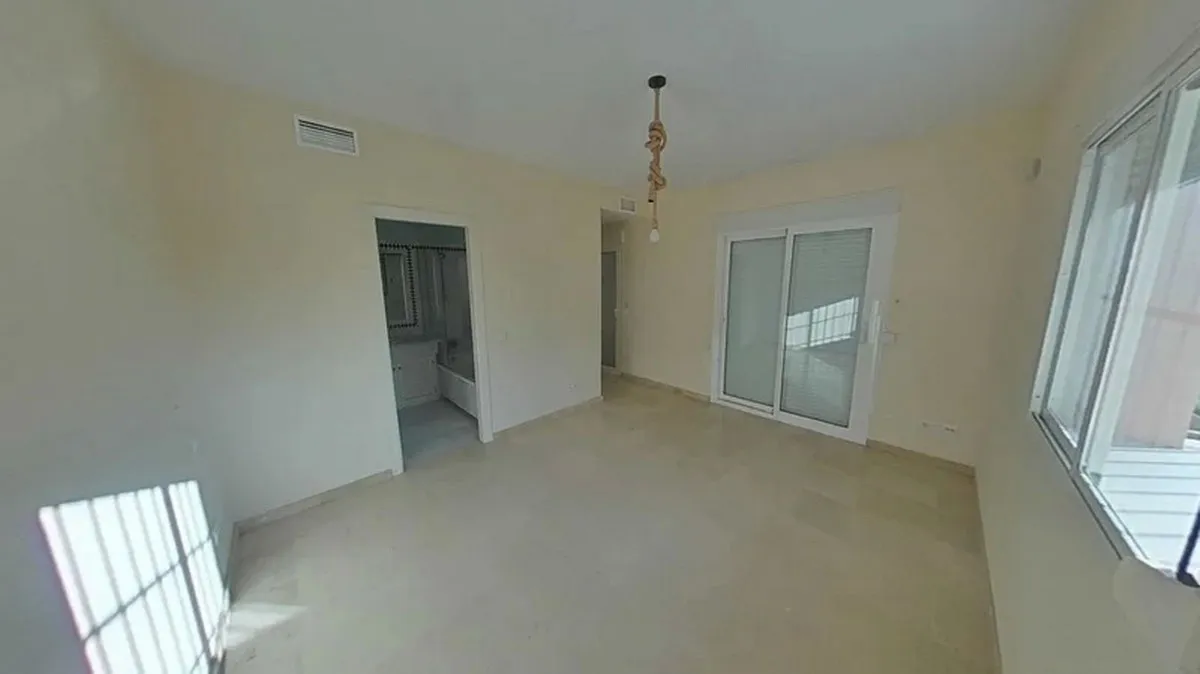 0b6000a5-45c4-4761-8f79-11c3dff7f715