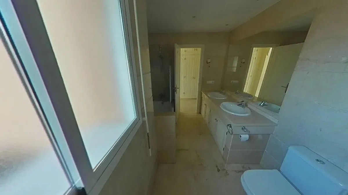 b58f5d14-f928-4fb5-9b06-ac3aa9ef6b7e