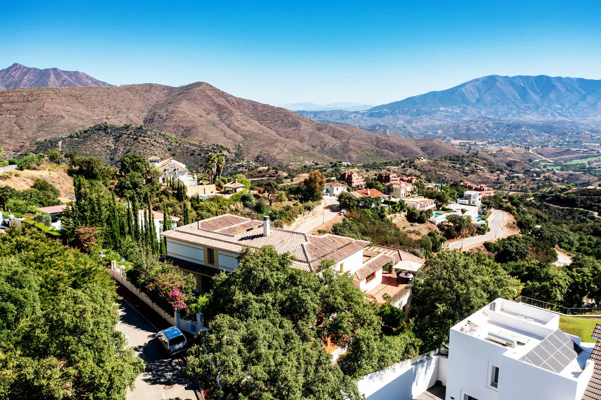 9f80cac4-f3dc-45c9-a0bd-6c4163d336a0