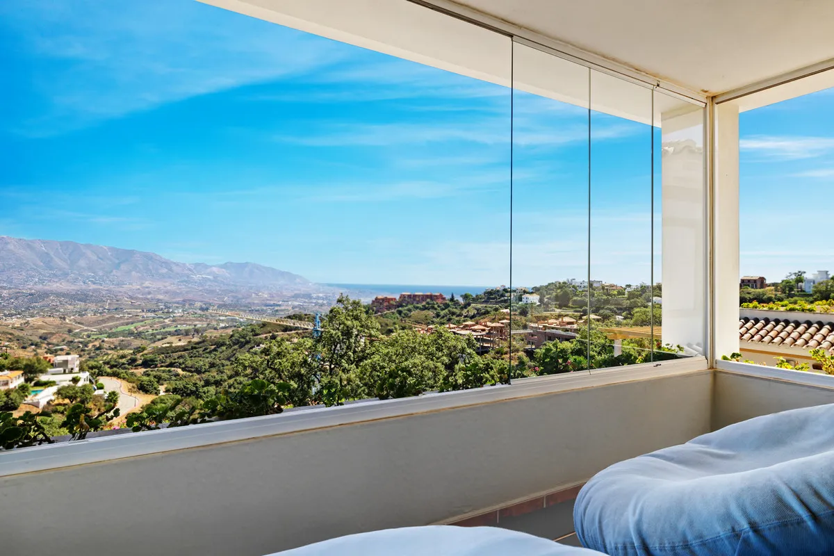 d5a25beb-787a-48b7-80b0-e52897de330f