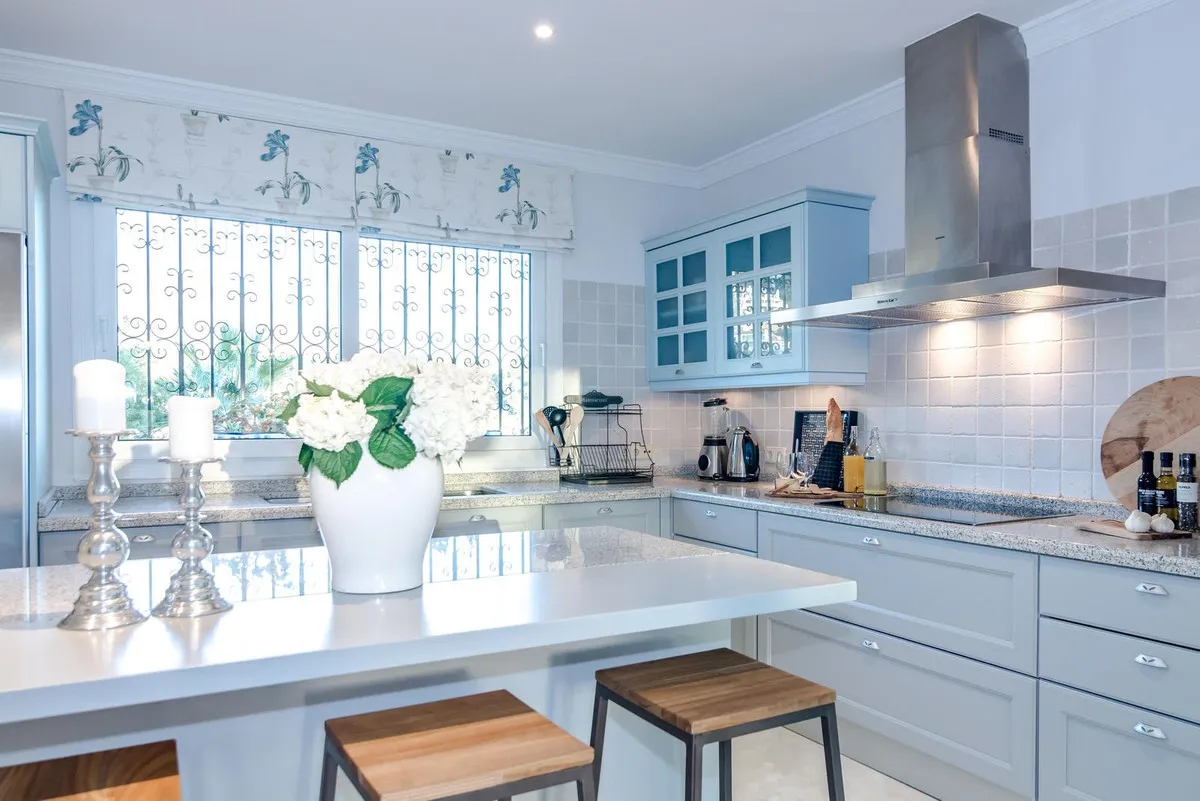 038ac229-28b0-4d3a-b9e5-60224473f5cb