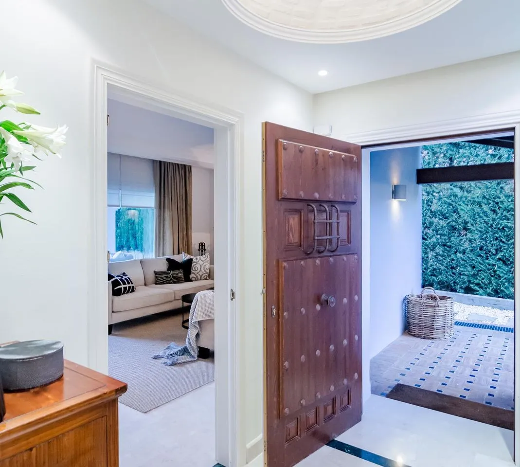 e7105bcc-4875-40b4-9eb6-ad1bddc1868b