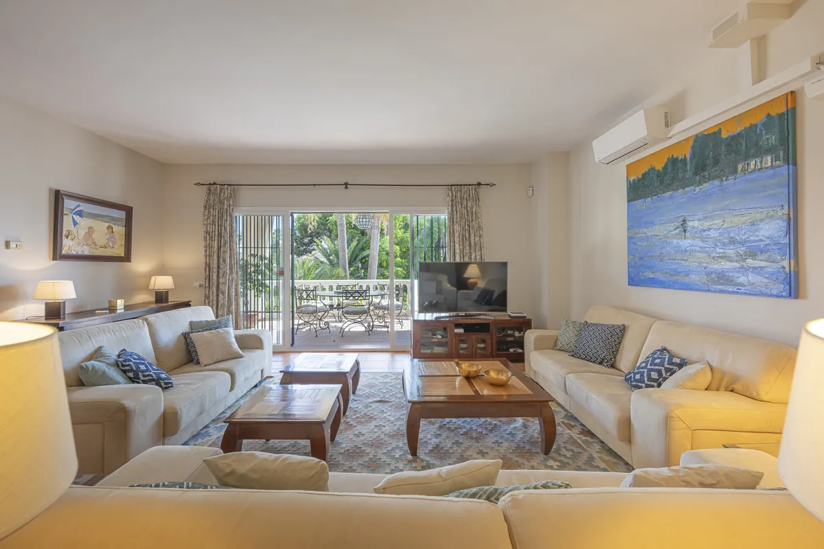 621ce521-4271-42f0-a1dd-041208a5bfbb