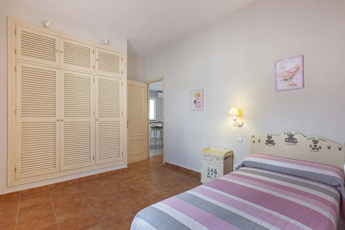 8b6c1114-6087-46a5-9ad2-d2a14342aa7e